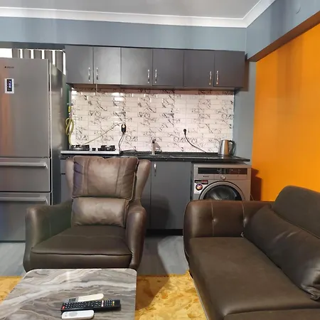 The Sweet Building Ueskuedar شقة